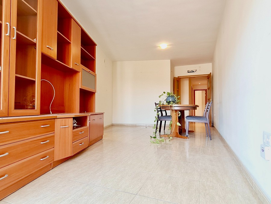 Foto principal Luminoso piso de 3 dormitorios con excelente ubicación en el centro de Polop